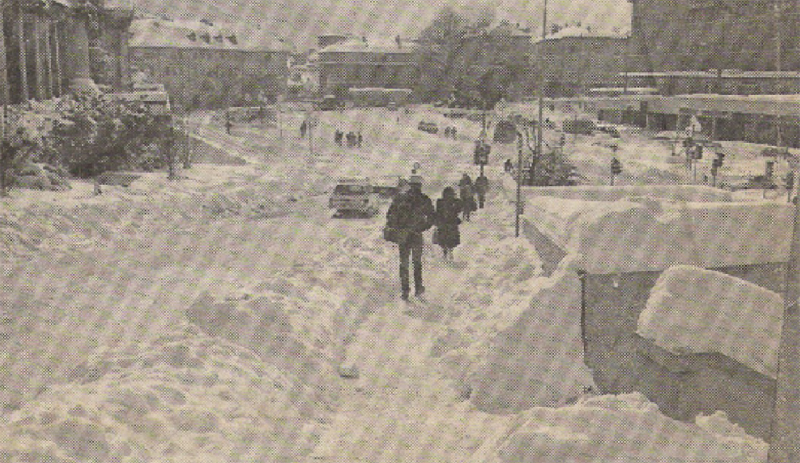 Place Saint-François sous la neige